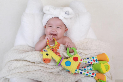 万宁宝宝和宝贝哪个更爱 万宁宝宝和宝贝哪个更爱